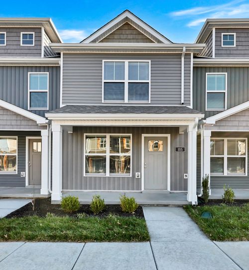 105 Quarry Point Dr, Clarksville, TN, 37043-3368 | Card Image