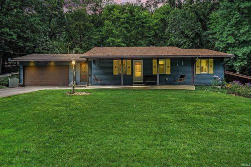 510 Crystal Valley Dr, Middlebury, IN, 46540-9583 | Card Image