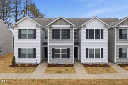 8524 Beckett Chase Way, Raleigh, NC, 27616-2101 | Card Image