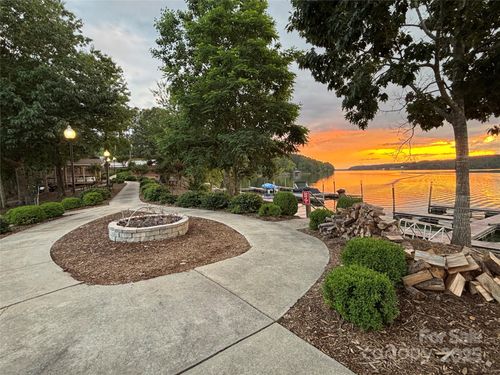 35-2045 W Paradise Harbor Dr, Connelly Springs, NC, 28612-8558 | Card Image