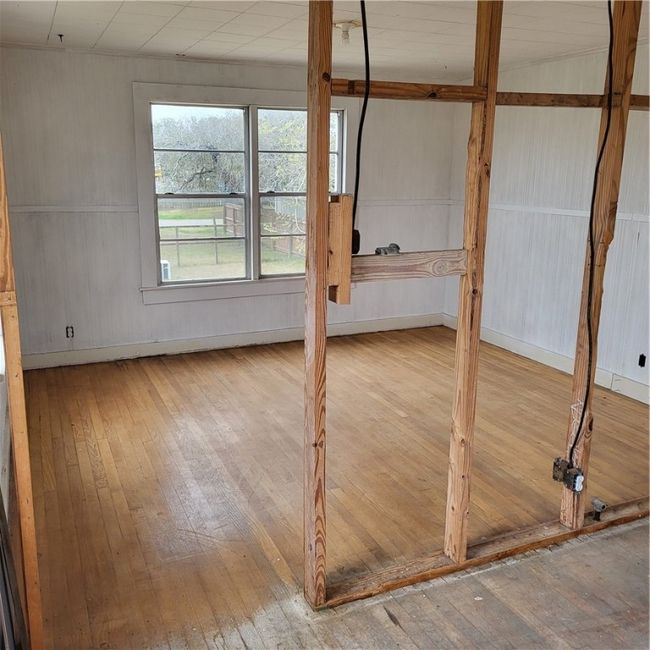 222 W Heard St, House other with 2 bedrooms, 2 bathrooms and null parking in Refugio TX | Image 19