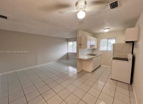 26-2150 Madison St, Hollywood, FL, 33020-5384 | Card Image