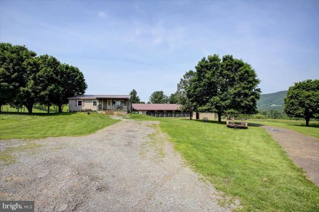 18759 Amberson Rd, House other with 4 bedrooms, 2 bathrooms and null parking in SPRING RUN PA | Image 4