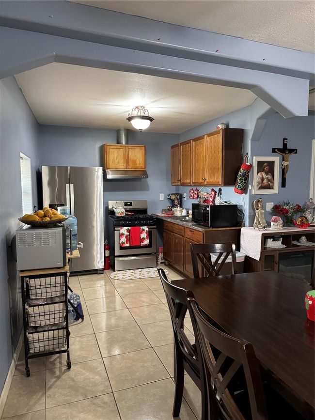 2310 Hopkins Rd, Home with 4 bedrooms, 2 bathrooms and null parking in Beasley TX | Image 18