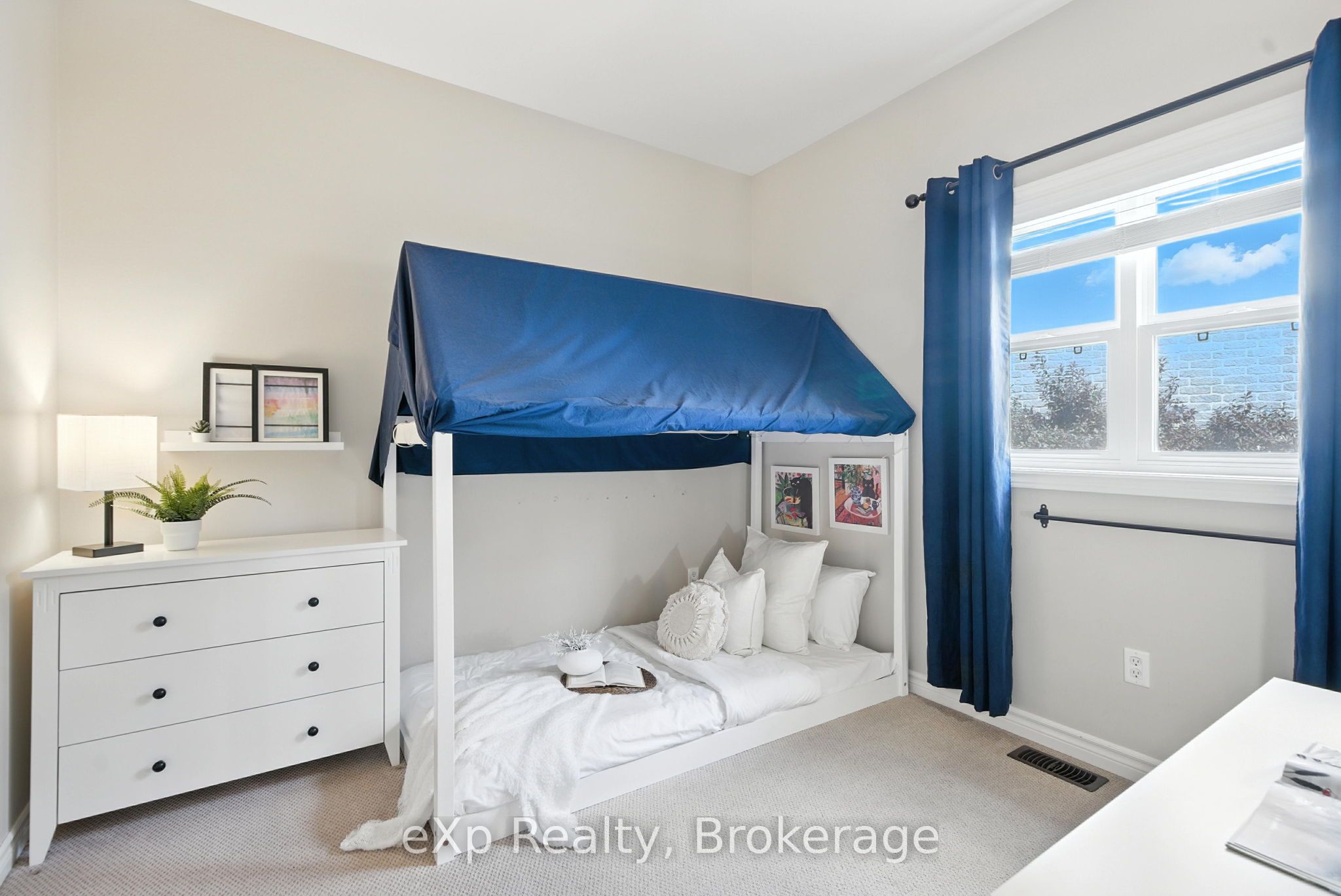 Residential in Cobourg 5