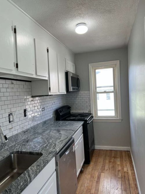 apt-3-165 Oxford St N, Auburn, MA, 01501-1546 | Card Image