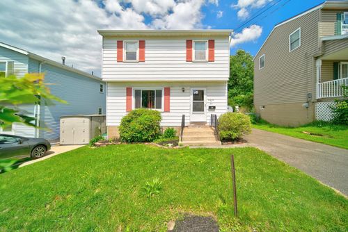 4209 Longview Ave, Erie, PA, 16510-3537 | Card Image