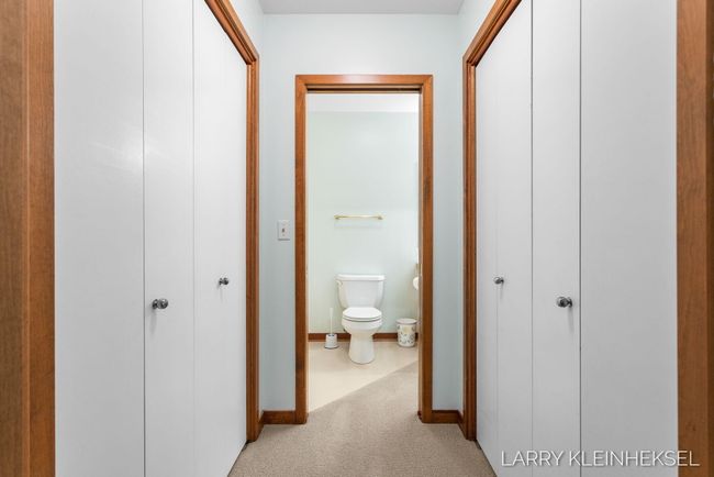 569 Appletree Dr, Condo with 3 bedrooms, 2 bathrooms and null parking in Holland MI | Image 21