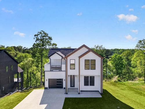 122 Current Dr, Greenville, SC, 29611-7273 | Card Image