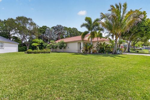 8451 Siciliano St, Boynton Beach, FL, 33472-7168 | Card Image