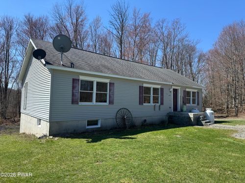 3205 Creamton Dr, Lake Como, PA, 18437-1025 | Card Image