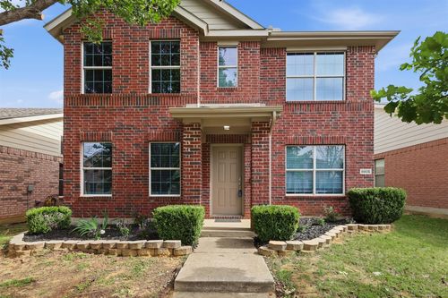 8905 Wayne Street, Cross Roads, TX, 76227 | Card Image