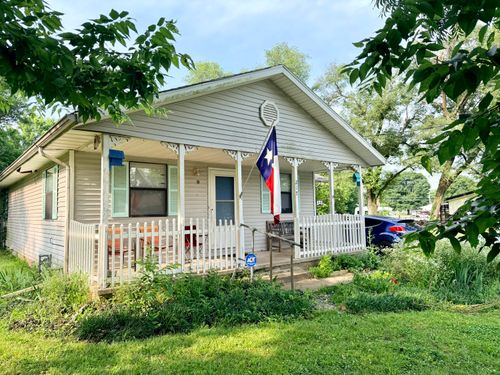 215 Mcpherson St, Greenfield, MO, 65661-1124 | Card Image