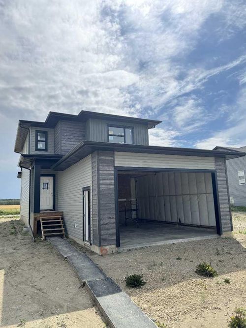 6 Ian Way, Sylvan Lake, AB, T4S0W5 | Card Image