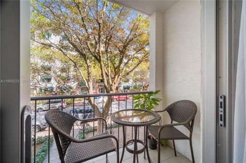 apt-205-338 Majorca Ave, Coral Gables, FL, 33134-4296 | Card Image