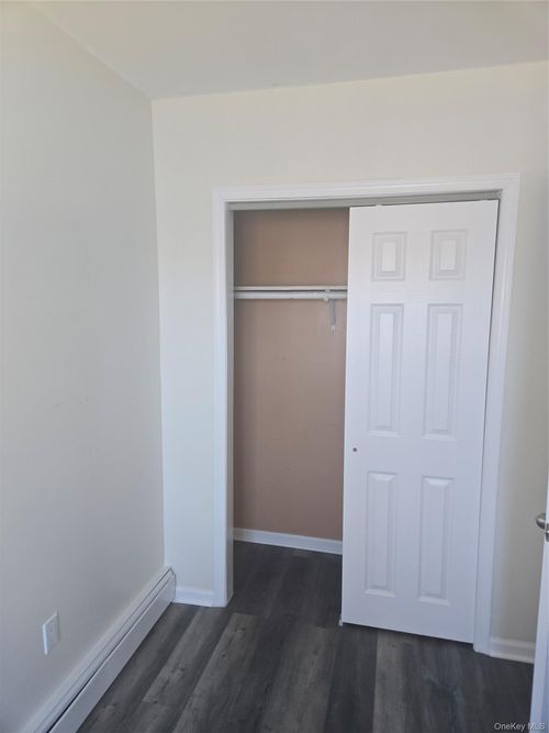 3-404 E 54th St, New York, NY, 10022-5163 | Card Image