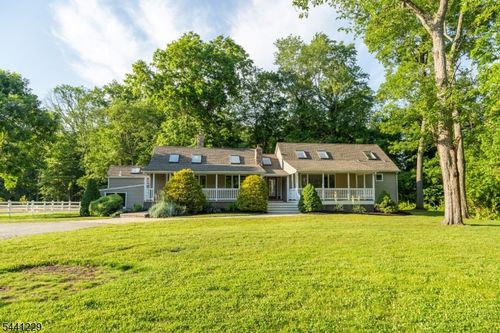 121 Changebridge Rd, Montville, NJ, 07045-9560 | Card Image
