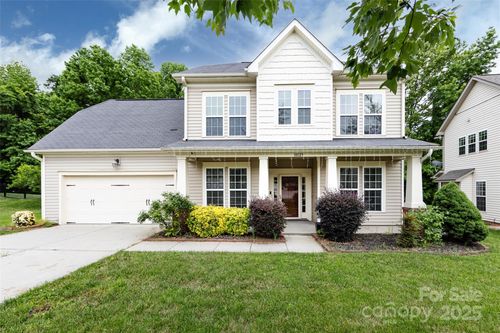 10125 Loch Lomond Dr, Charlotte, NC, 28278-6623 | Card Image
