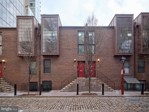 18 Saint James Ct, PHILADELPHIA, PA, 19106-3702 | Card Image