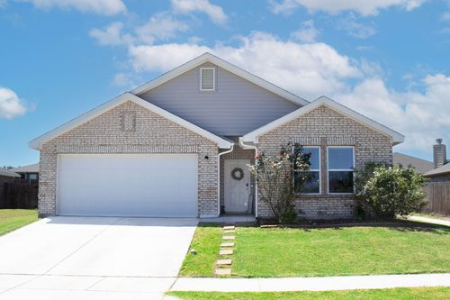 920 Avagail Ave, Springtown, TX, 76082-2334 | Card Image