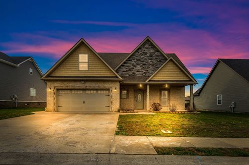 222 Ledina Ct, Clarksville, TN, 37043-2077 | Card Image