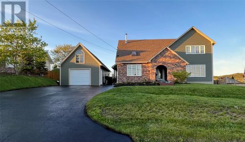 6 Plateau Park, Paradise, NL, A1L2R6 | Card Image