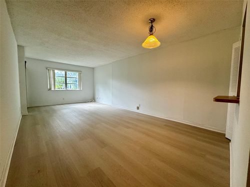 a-25-6501 Winfield Blvd, Margate, FL, 33063-7168 | Card Image