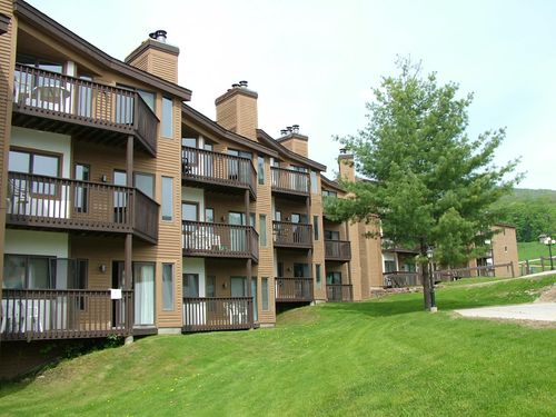 b303-350 Mountain Rd, Ludlow, VT, 05149-9600 | Card Image