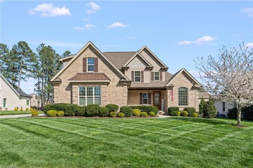 386 Wentworth Dr, Winston-Salem, NC, 27107-6178 | Card Image