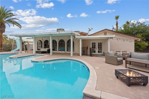 6949 Blacksmith Ct, Las Vegas, NV, 89145-5215 | Card Image