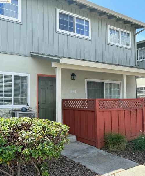 1-650 Fargo Ave, San Leandro, CA, 94579-2100 | Card Image