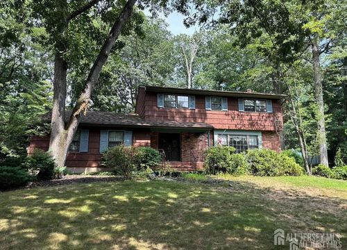 4 Amanda Ct, East Brunswick, NJ, 08816-3525 | Card Image