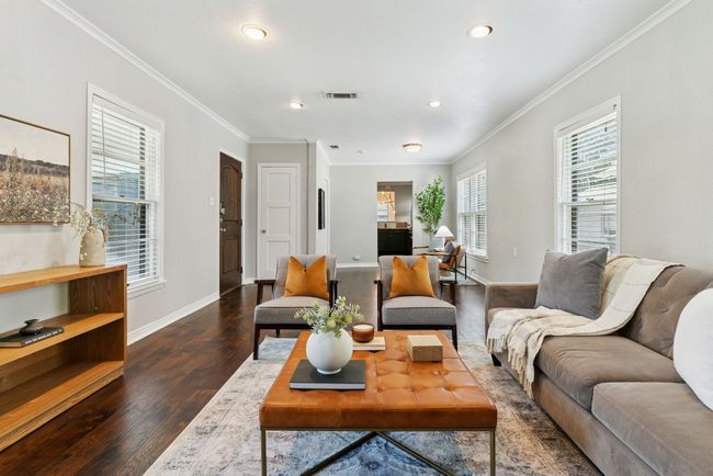 Looking back towards the entryway. | Image 4