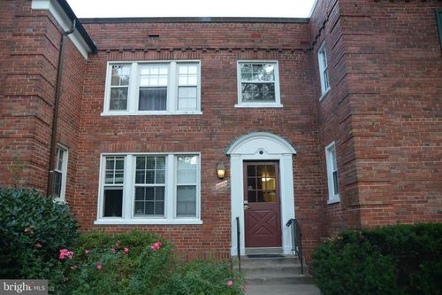 5-290-1736 N Rhodes Street, ARLINGTON, VA, 22201 | Card Image