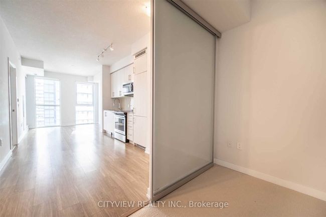1616 - 4055 Parkside Village Dr, Condo with 2 bedrooms, 2 bathrooms and null parking in Mississauga ON | Image 11