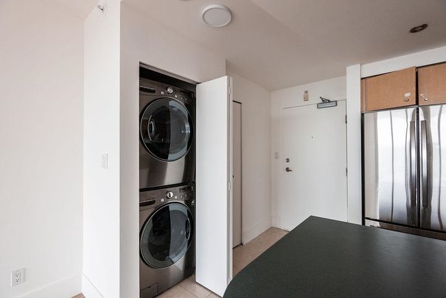 3706 - 1009 Expo Blvd, Condo with 2 bedrooms, 2 bathrooms and 1 parking in Vancouver BC | Image 19