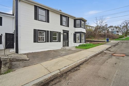 16 N Main St, South Hadley, MA, 01075-2734 | Card Image