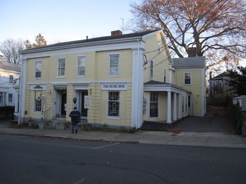 2-29 North St, Plymouth, MA, 02360-8310 | Card Image