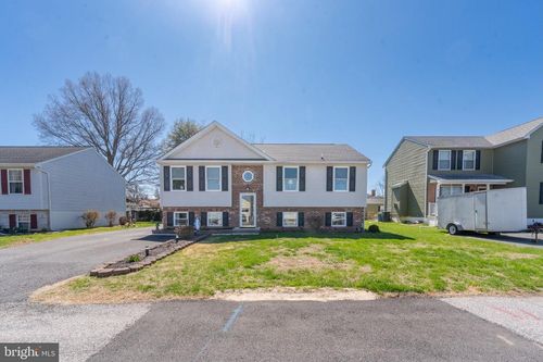 202 Saint Marys Rd, ESSEX, MD, 21221-1539 | Card Image