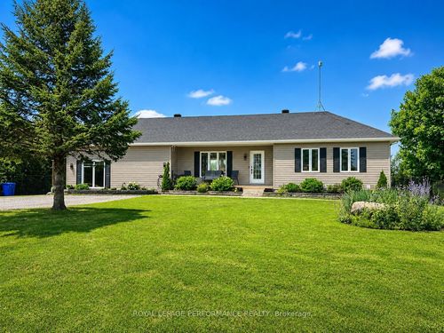 1890 Cassburn Rd, L'orignal, ON, K0B1K0 | Card Image