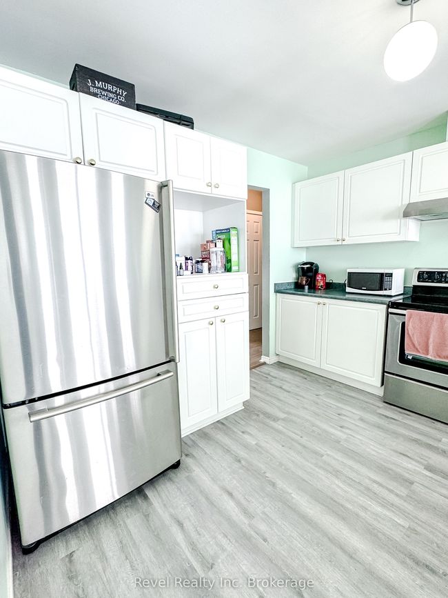 99 Sherryl Cres, House other with 3 bedrooms, 3 bathrooms and 4 parking in North Bay ON | Image 7
