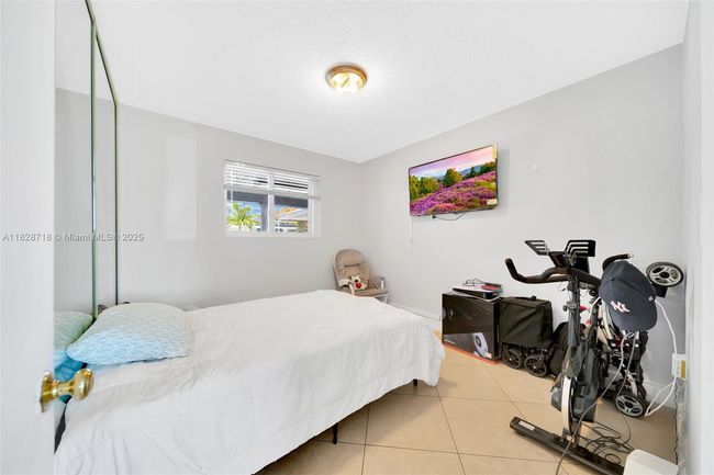 0 - 1360 W 4 Th Ln, House other with 3 bedrooms, 3 bathrooms and null parking in Hialeah FL | Image 16