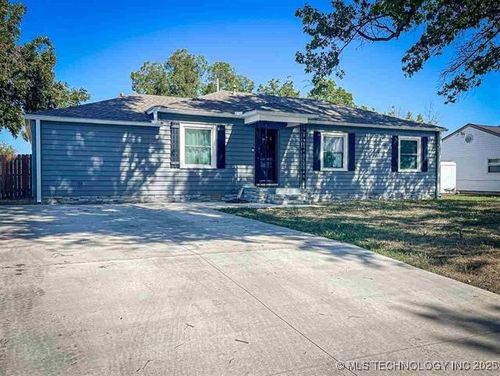 830 Birch Ave, Blackwell, OK, 74631-1206 | Card Image