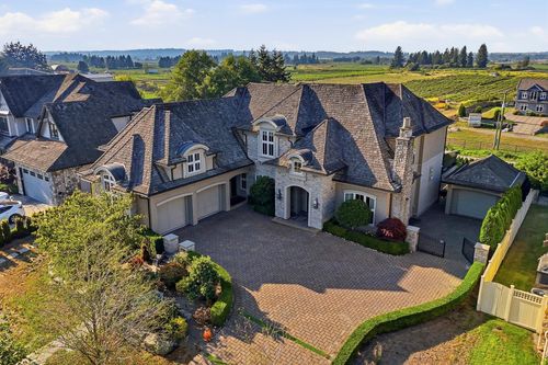 15957 39a Ave, Surrey, BC, V3Z0Y3 | Card Image