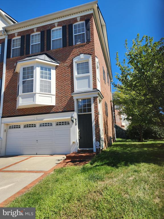 Esmond Pl, Upper Marlboro, MD 20774