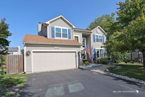 2726 Providence Ln, Lindenhurst, IL, 60046-4944 | Card Image