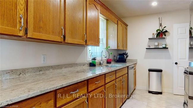 30 Greenhill Dr, House other with 4 bedrooms, 2 bathrooms and 4 parking in Peterborough ON | Image 13