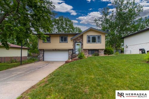 4407 Hallcliffe Rd, Lincoln, NE, 68516-2159 | Card Image