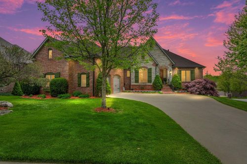 3912 E Windsmore Dr, Springfield, MO, 65802-7218 | Card Image