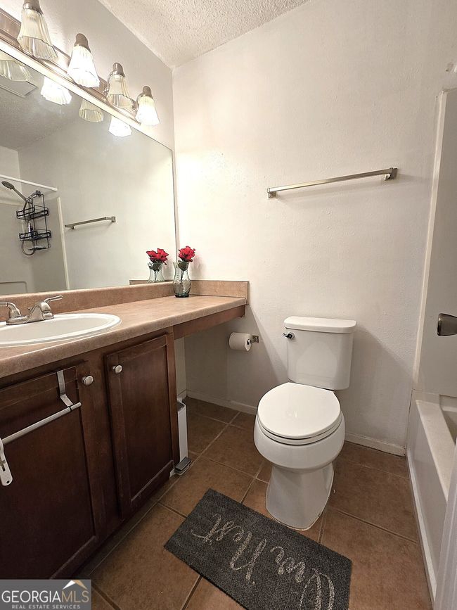 315 Seasons Pkwy, Condo with 2 bedrooms, 2 bathrooms and null parking in Norcross GA | Image 17